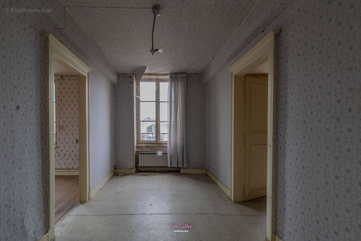 Maison à CHAMBLEY-BUSSIERES