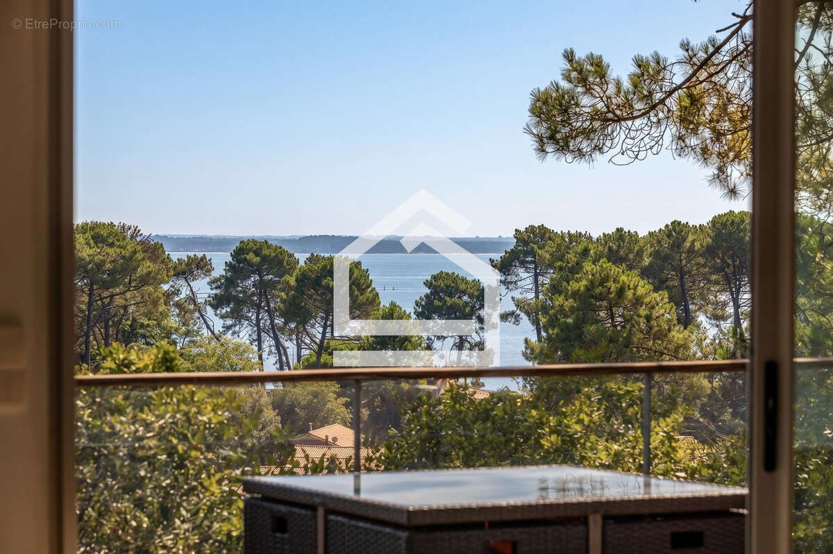 Lacanau CARREYRE VUE LAC , Maison Contemporaine 4 Chambres Garage Terrasses - photo 1