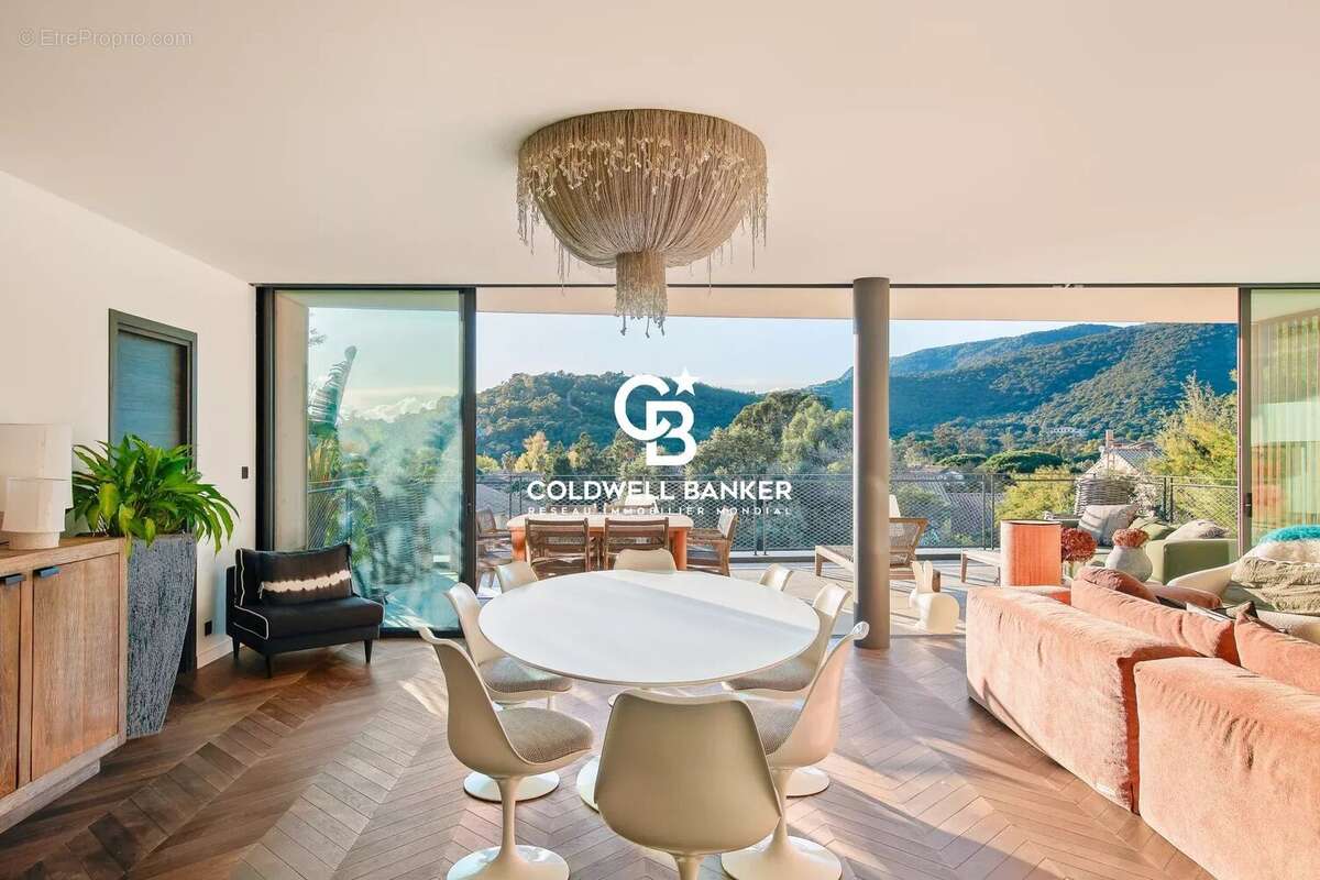 Appartement à LE LAVANDOU