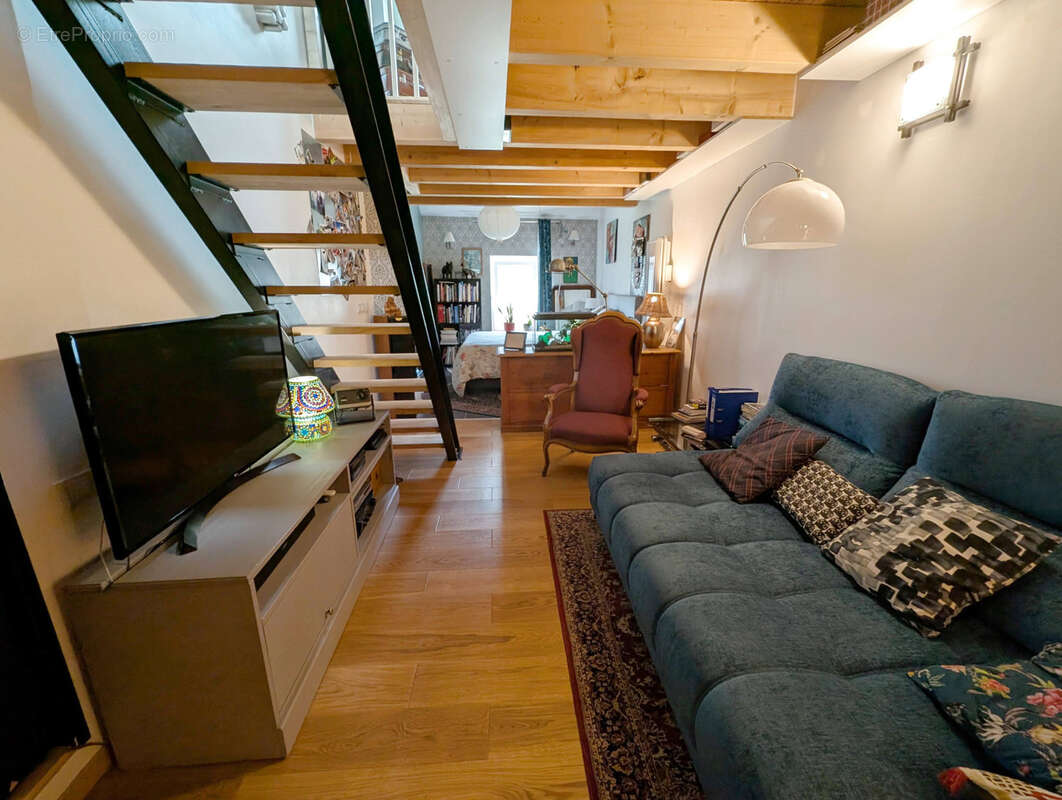 Appartement à SAINT-PAUL-DE-VARCES