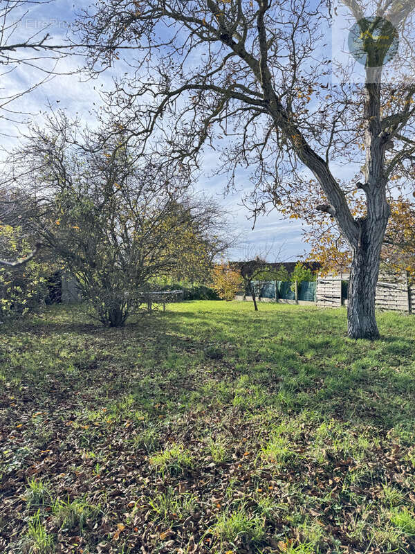 Maison à EGREVILLE