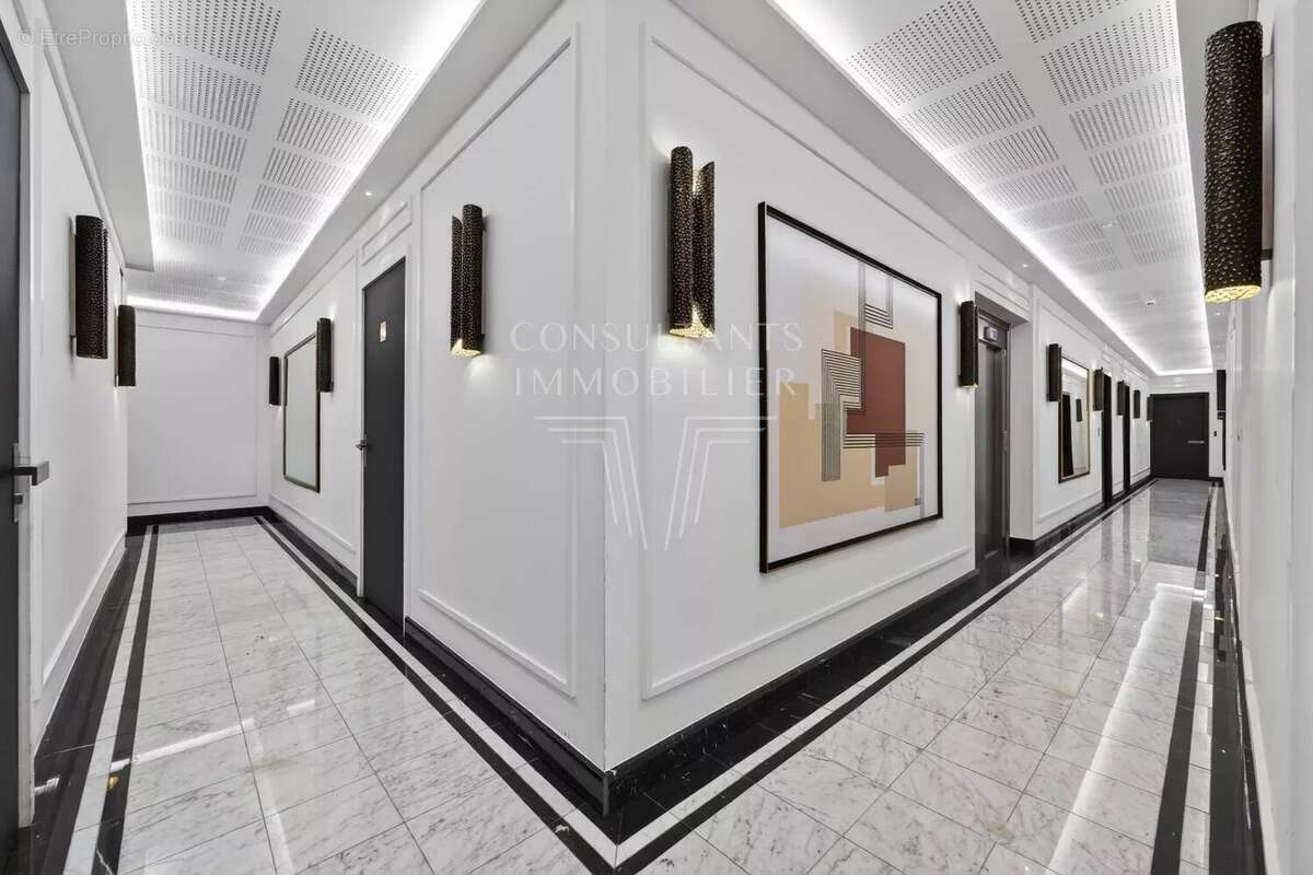 Appartement à LEVALLOIS-PERRET
