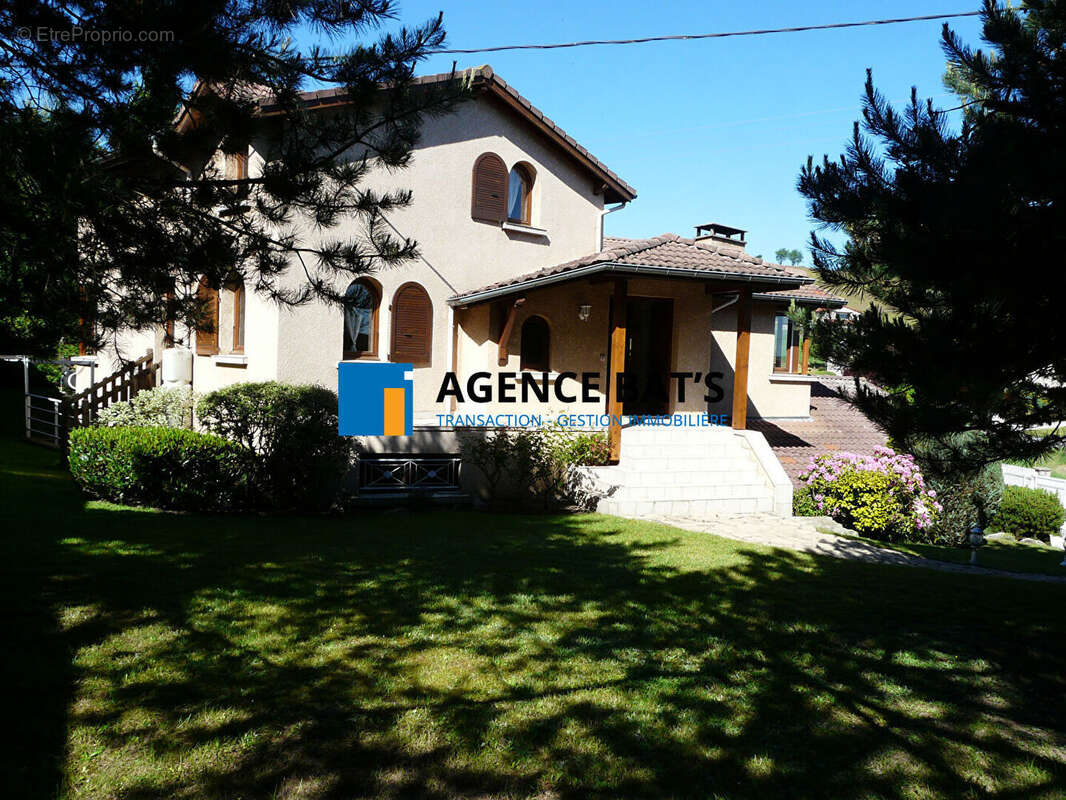 Photo 2 - Maison à ROCHE-LA-MOLIERE