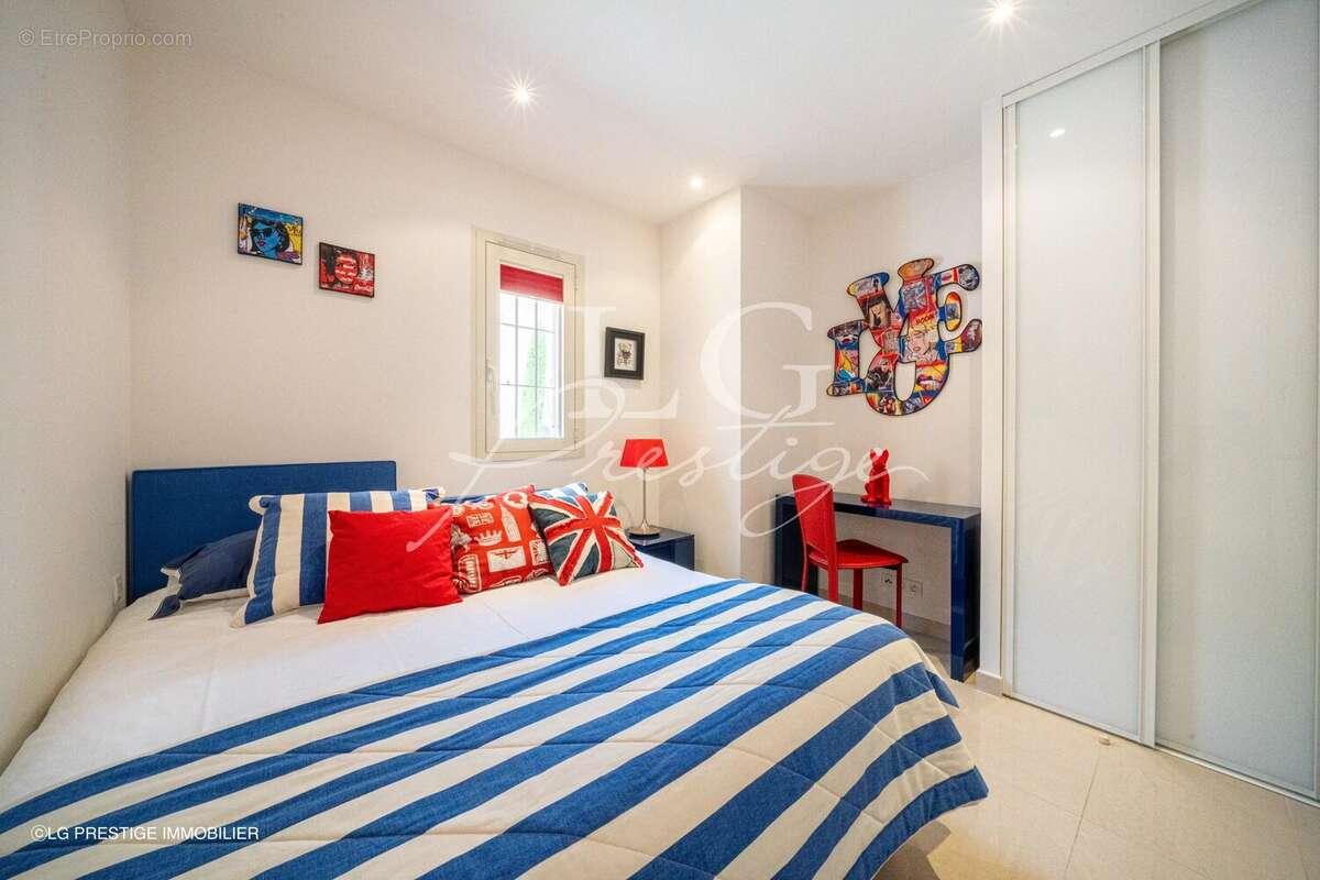 Appartement à THEOULE-SUR-MER