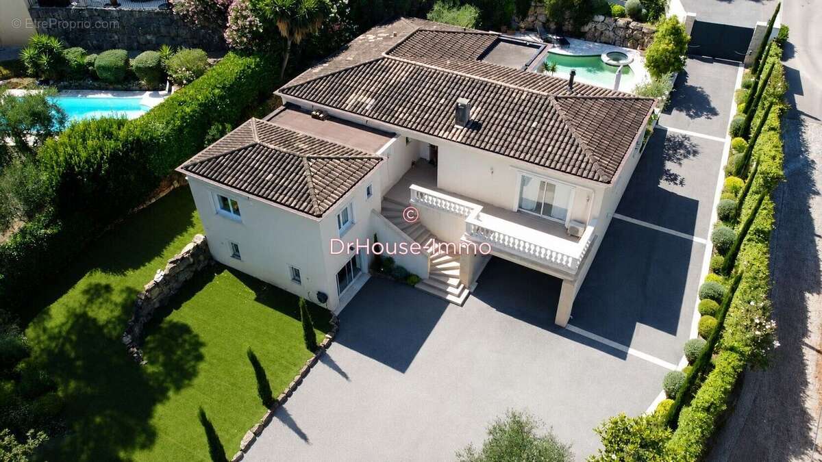 Maison 205 m² à Mouans-Sartoux  - photo 21