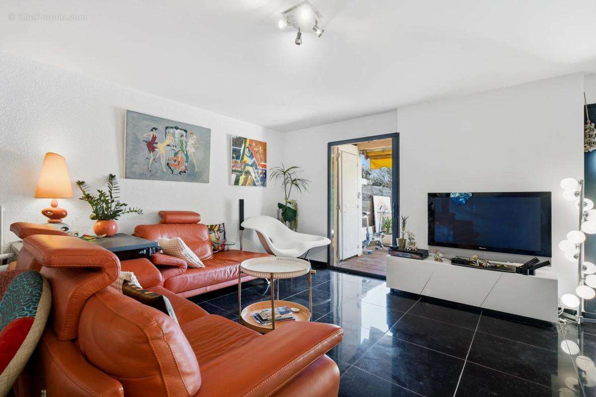 Appartement à VALBONNE