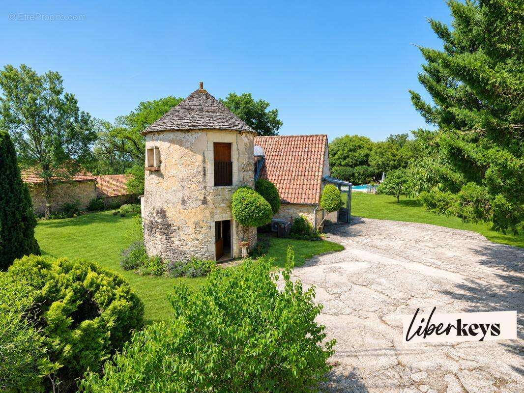 Belle propriété quercynoise du XIXe siècle avec pigeonnier, gîte indépendant, piscine et jardin nourricier – Catus (46150) - photo 22