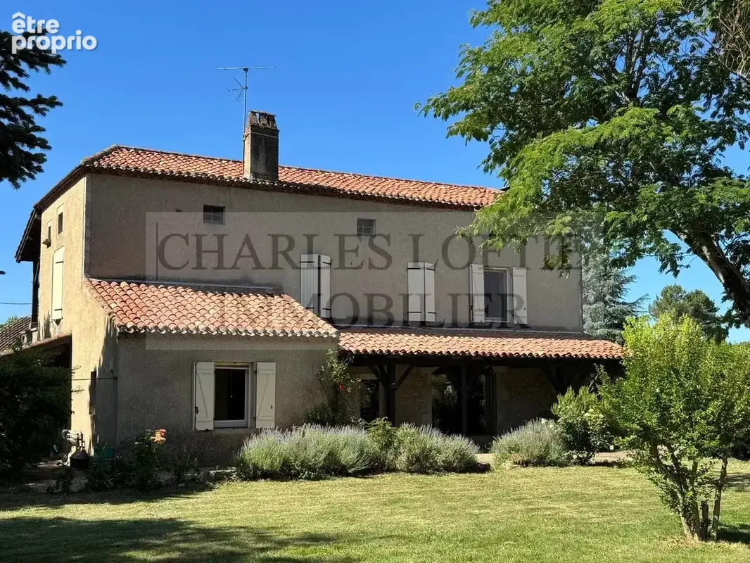 Maison et grange sur terrain de plus 6000 m² - photo 3