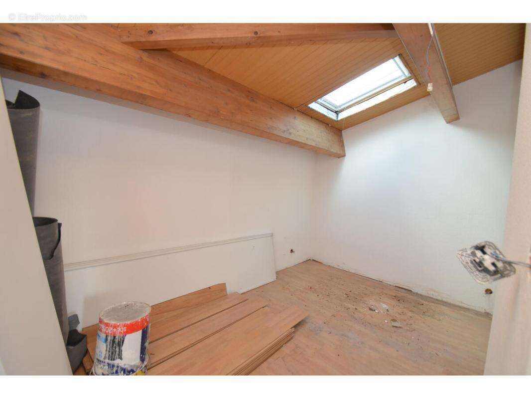 Appartement à COUTRAS