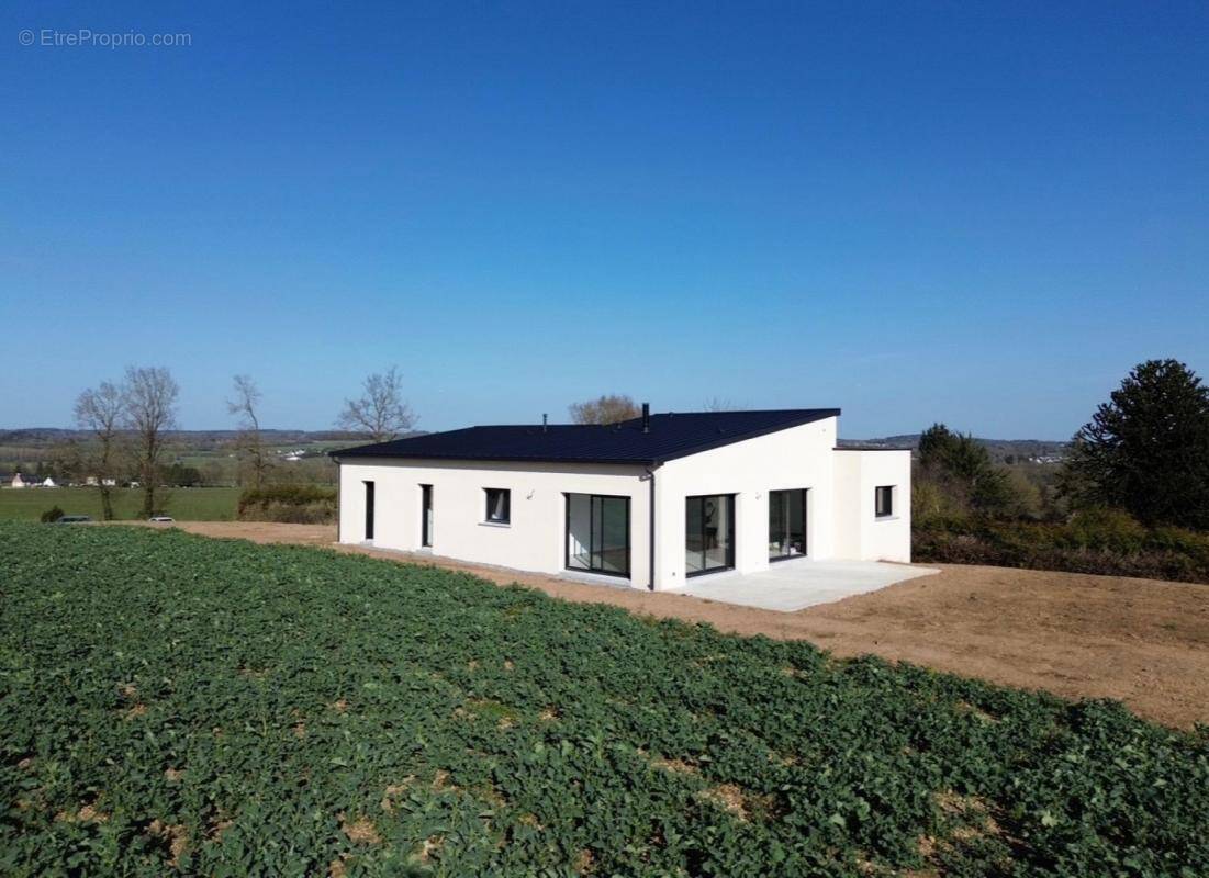 Maison à SAINT-MARCEL