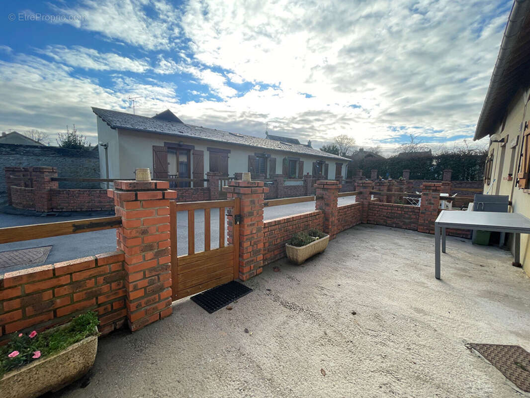 Appartement à SAINT-PIERRE-SUR-DIVES