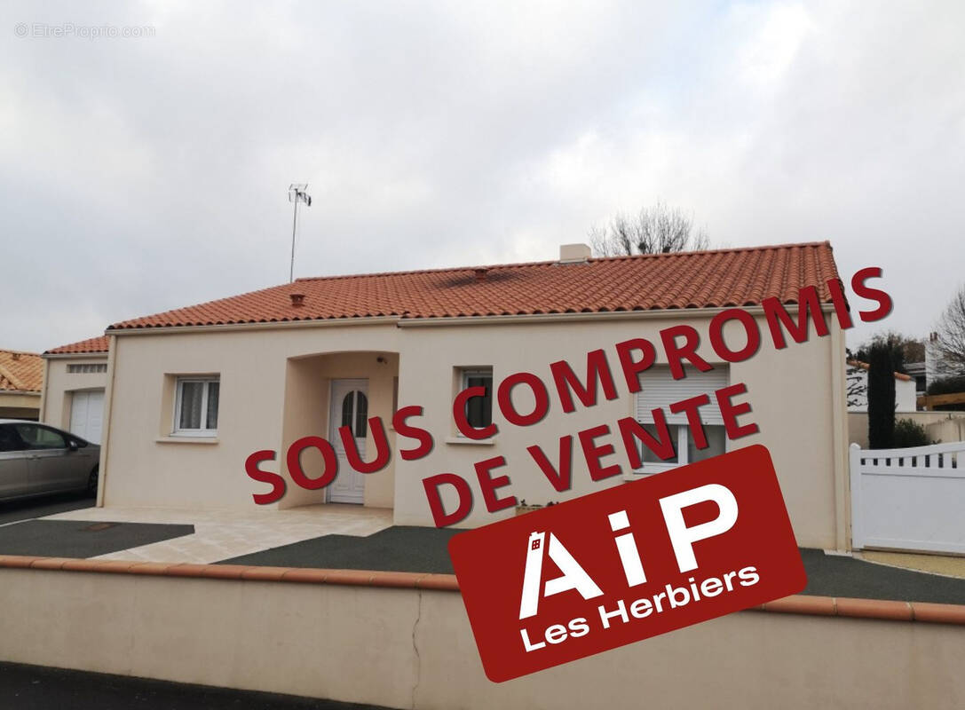 Maison à LES HERBIERS