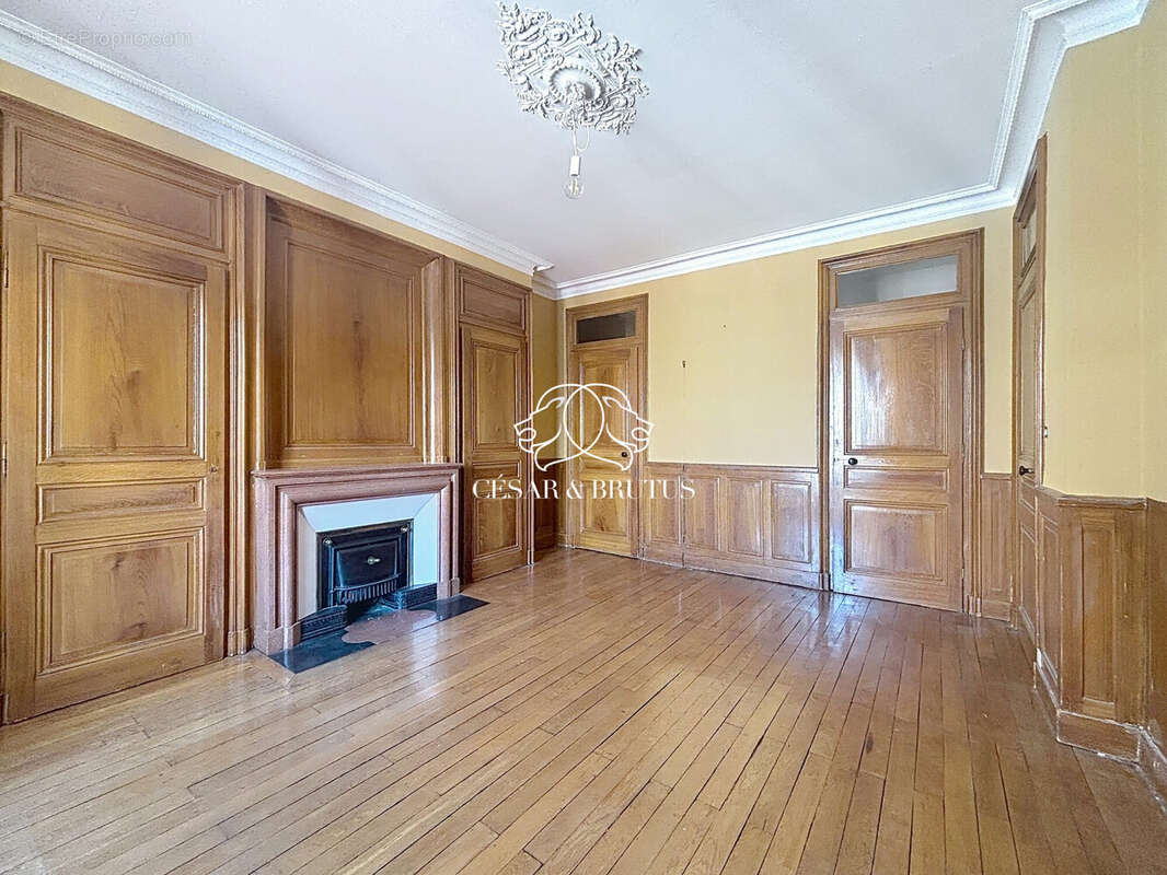 Appartement à LYON-6E
