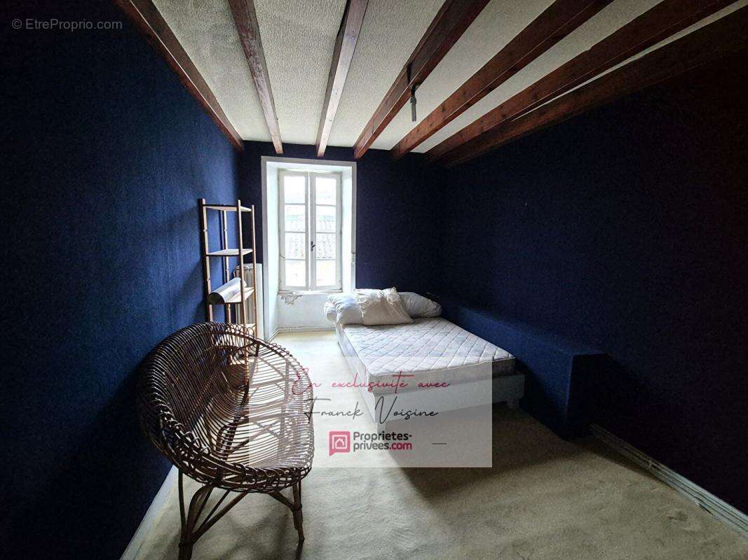 Maison à MOUCHAMPS