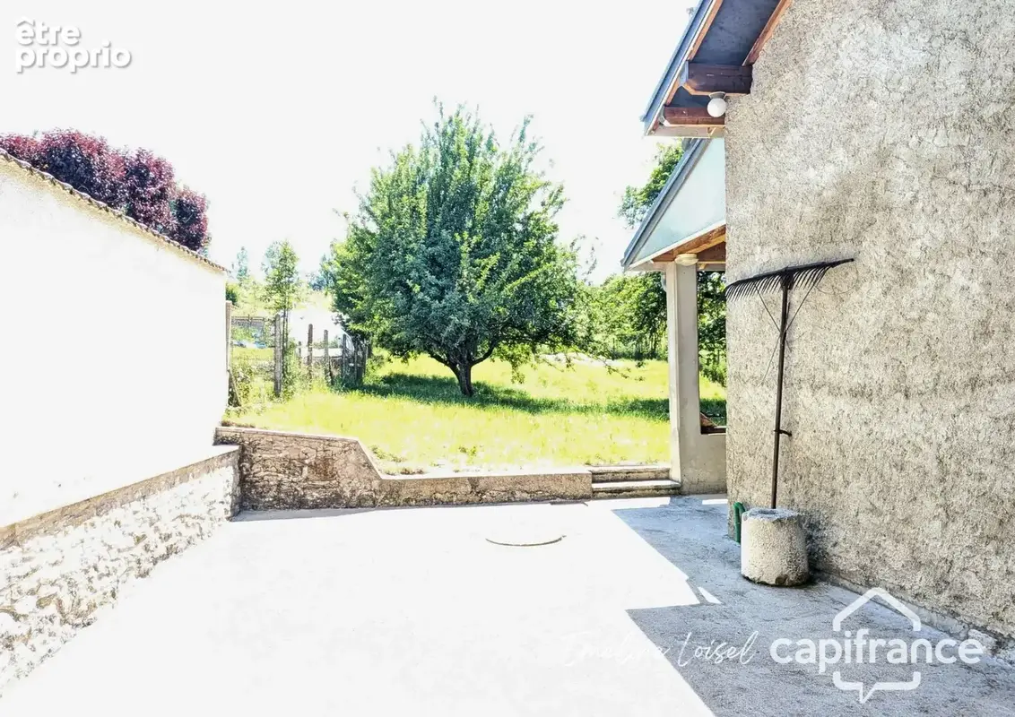 Maison atypique avec jardin - 80m² de dépendances - cour abritée - Saint Martin en Vercors (26420) - photo 16