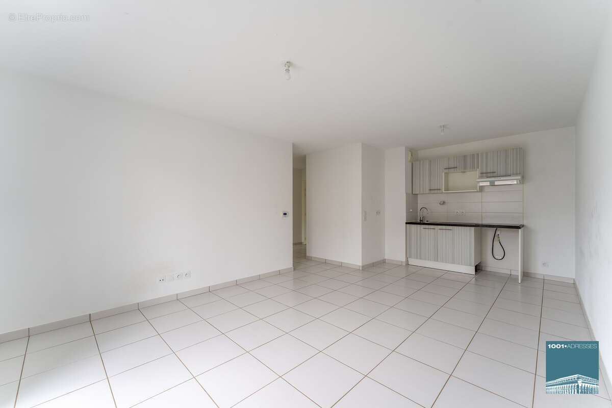 Trois pièces avec balcon ouest et parking - photo 2