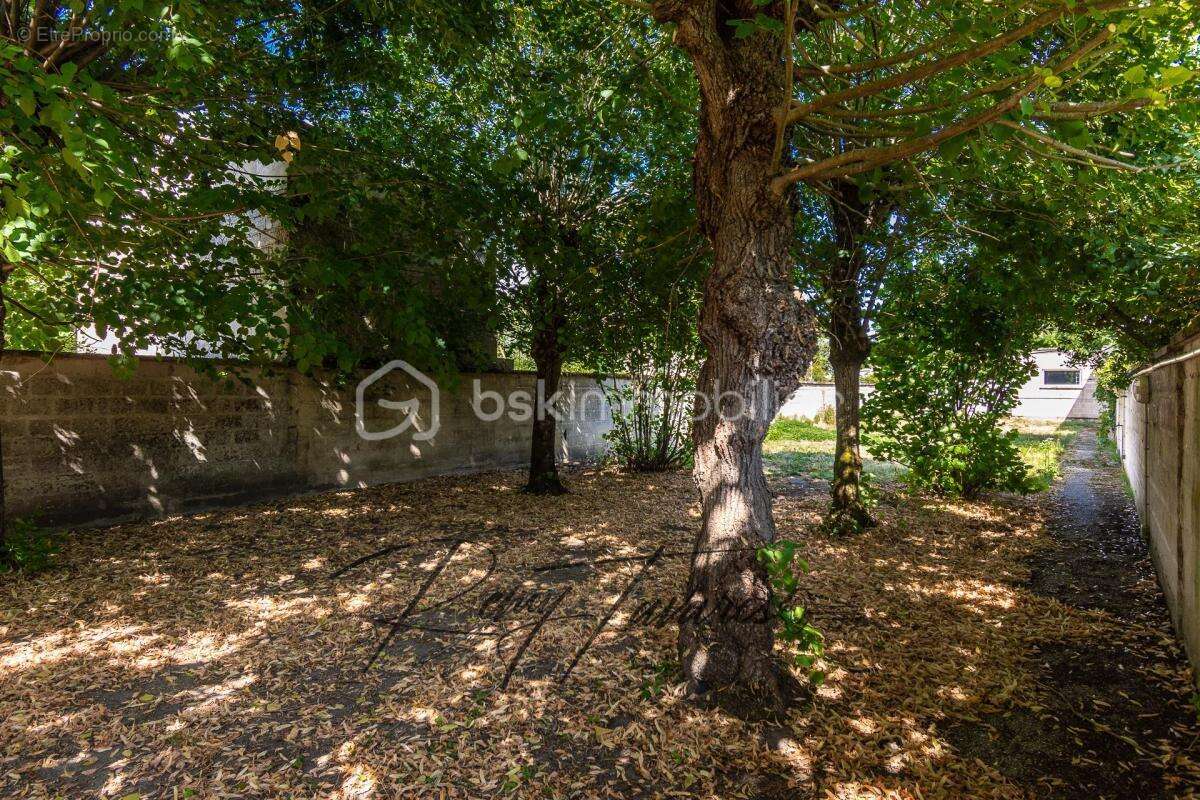 EXCLUSIVITÉ - Elégante Maison en Pierre de Meulière avec Grand Jardin - 5 min à pied de la Gare - photo 27