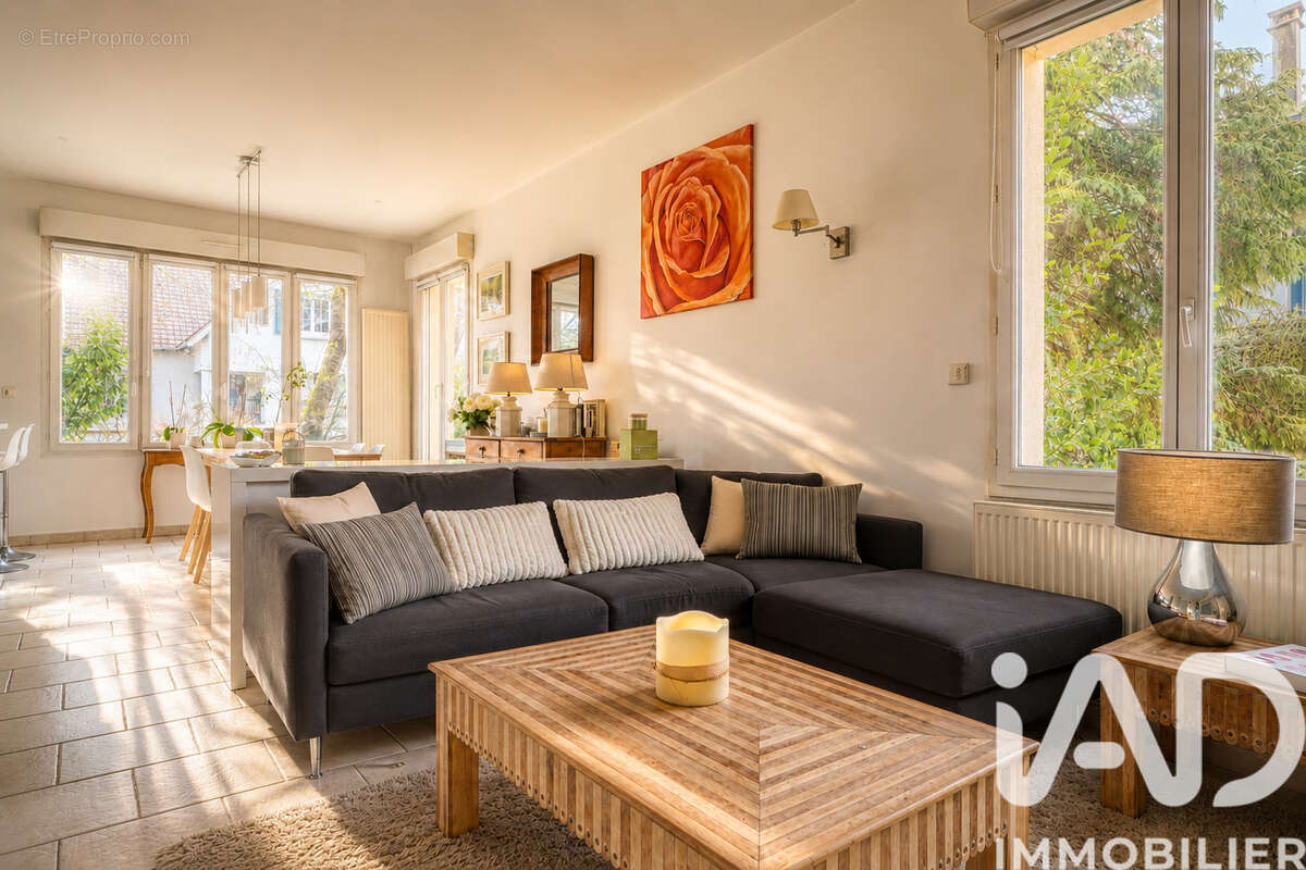 Photo 3 - Maison à MARLY-LE-ROI