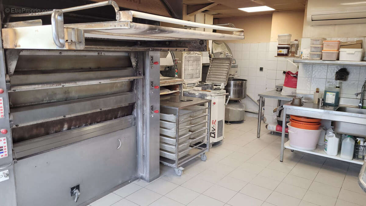 Commerce à MARSEILLE-13E