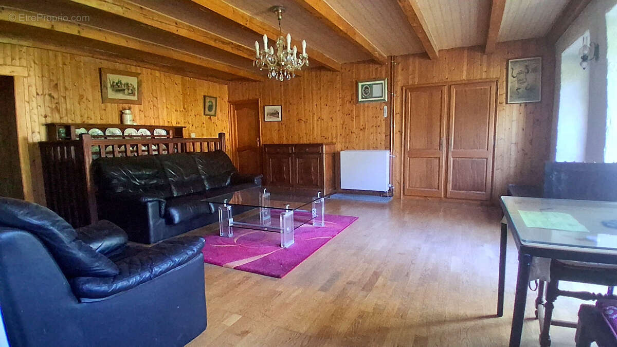 Maison à SAINT-SIXT