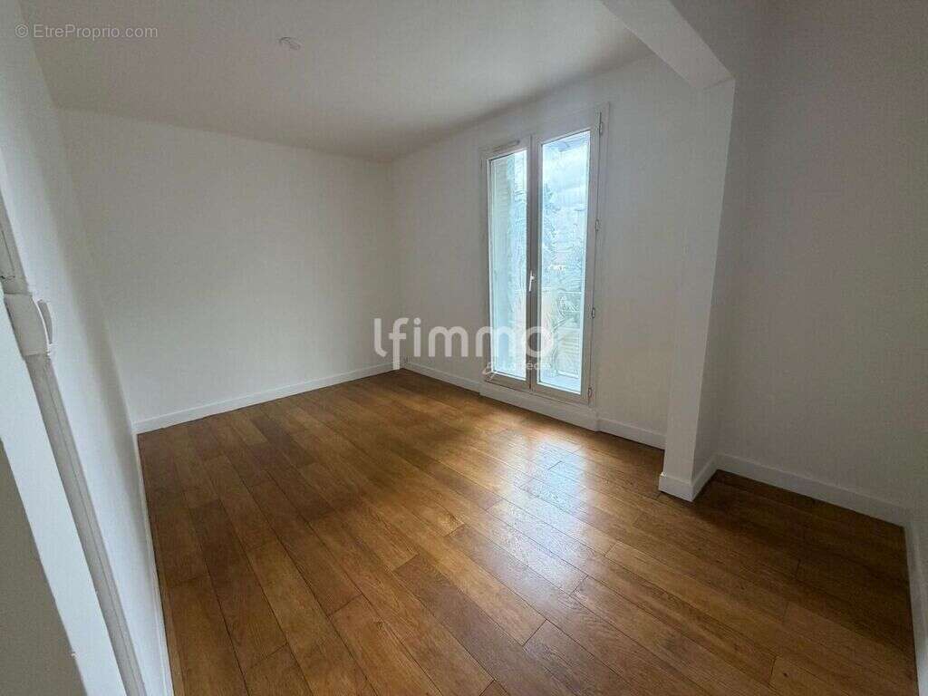 Appartement Familial 80 m2 - Proche gare Noisy Champs - - photo 7