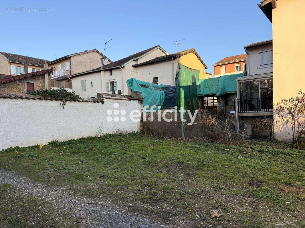 Terrain à VILLEFRANCHE-SUR-SAONE