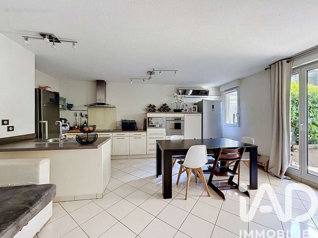 Photo 6 - Appartement à ECHIROLLES