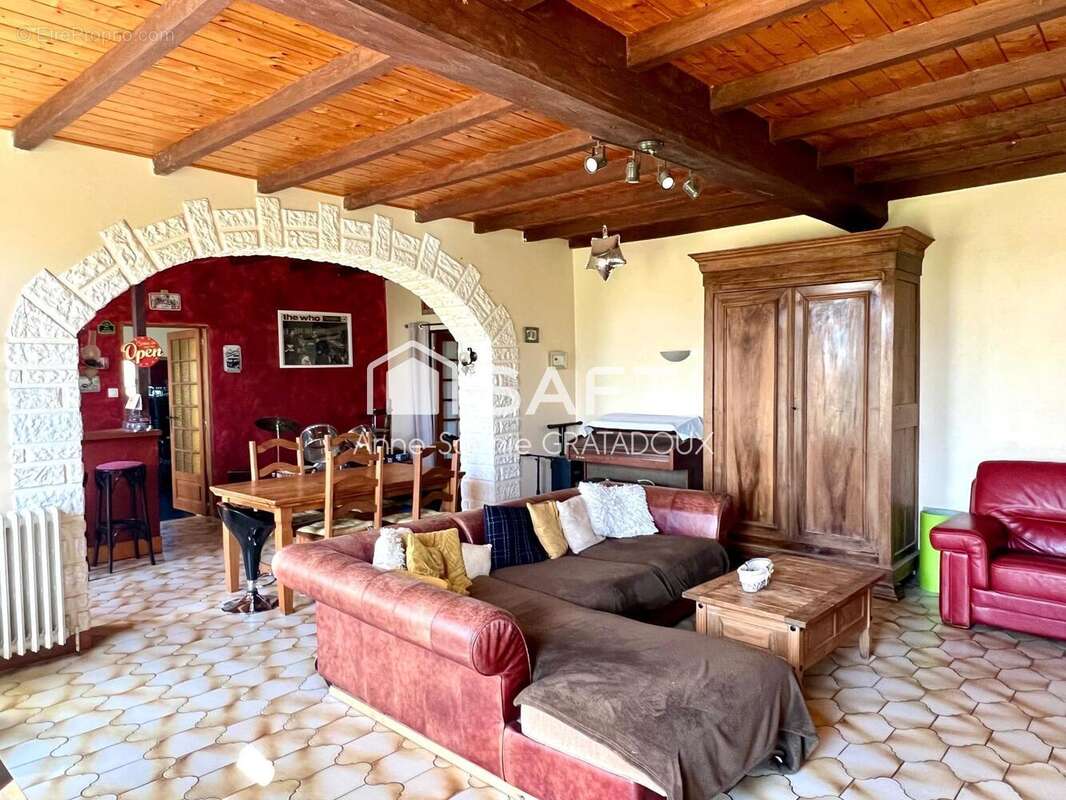 Maison 145 m² à Les Eglises-D'argenteuil  - photo 3
