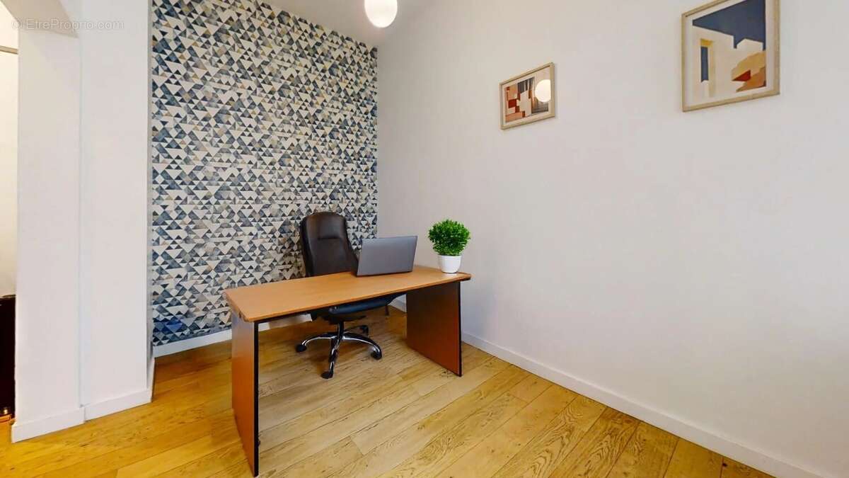 Commerce à PARIS-10E