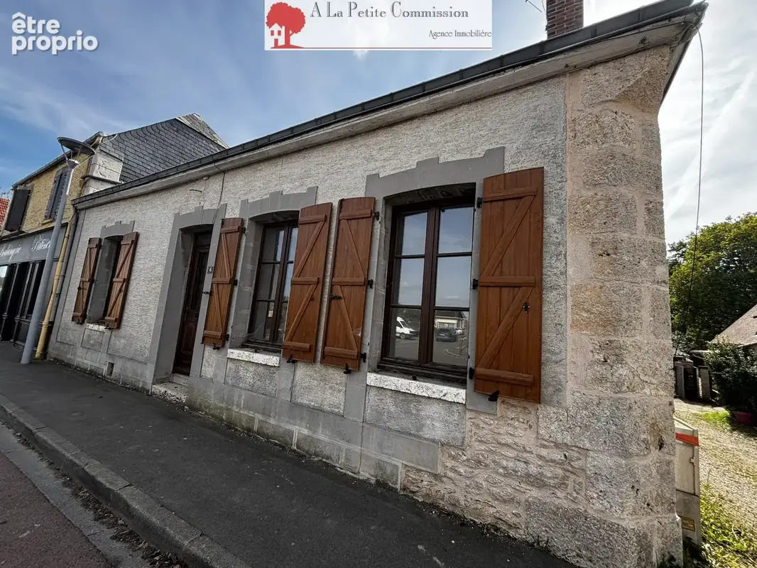 Photo Maison à Sours au prix de 147 000€