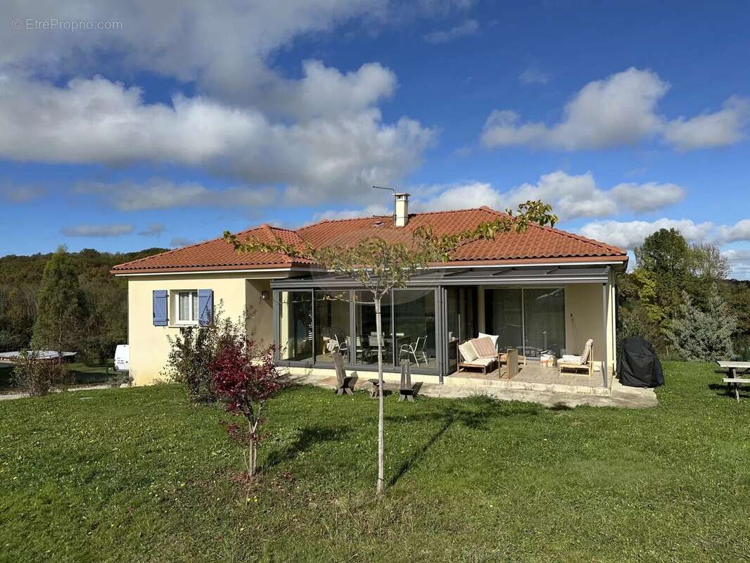 Maison à POUYASTRUC