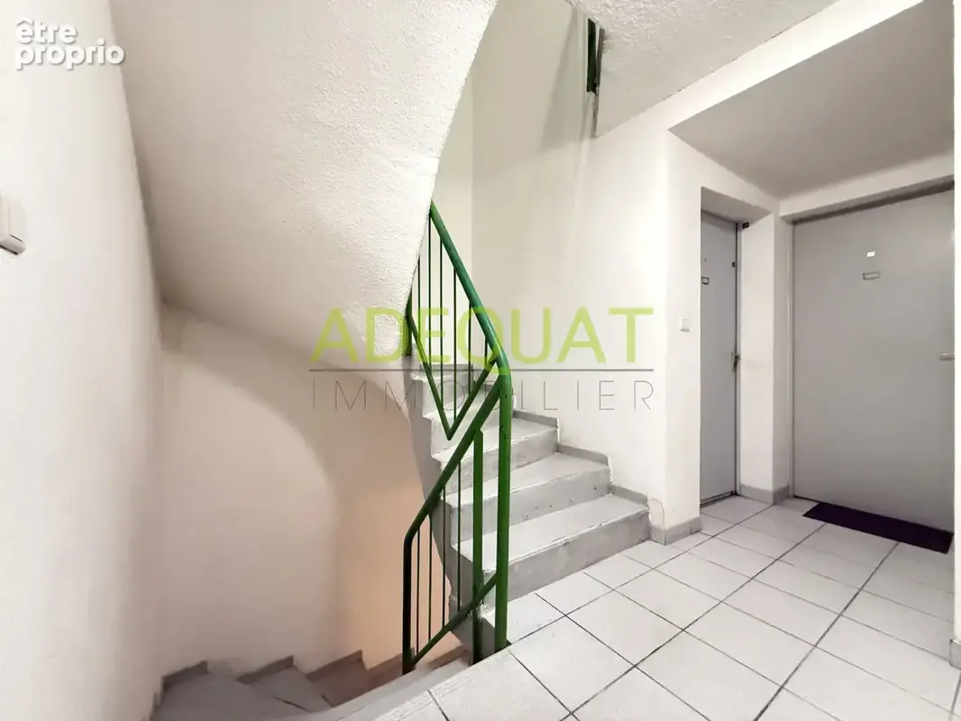 Bourgoin jallieu 'hyper centre ville' appartement de type 2 en duplex… - photo 12