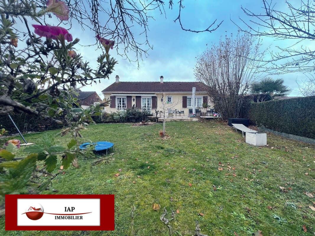 Maison à ORGERUS
