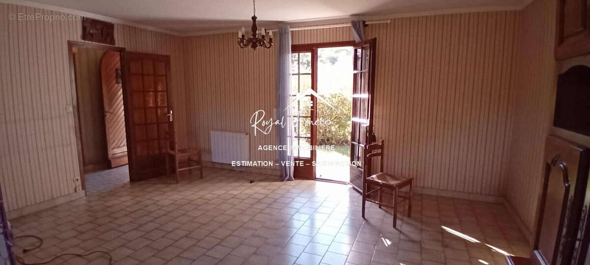 Maison à CHATELLERAULT