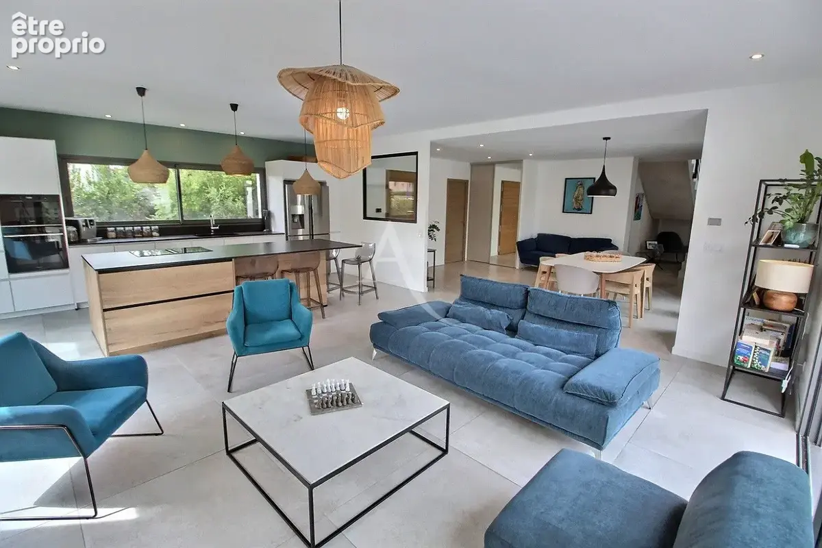 Villa  contemporaine de 150 m² de type f4 avec piscine sur terrain de 530 m² - photo 8