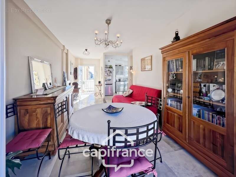 Appartement à HYERES