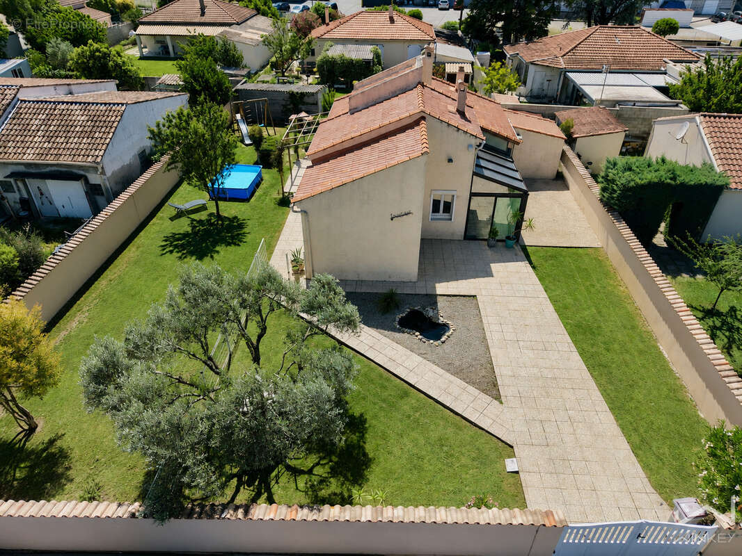 Maison à BOLLENE