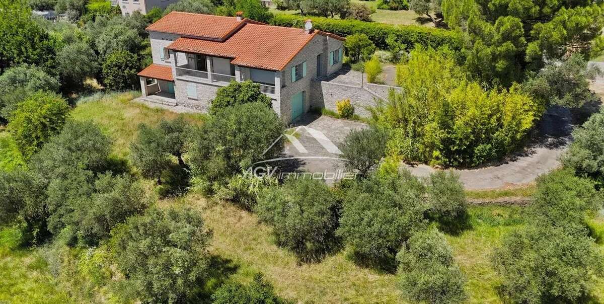 Vue panoramique exceptionnelle – Maison de 165 m² sur 3 300 m² de terrain constructible - photo 24