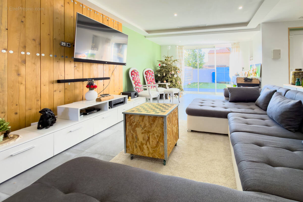 Maison à LA LONDE-LES-MAURES