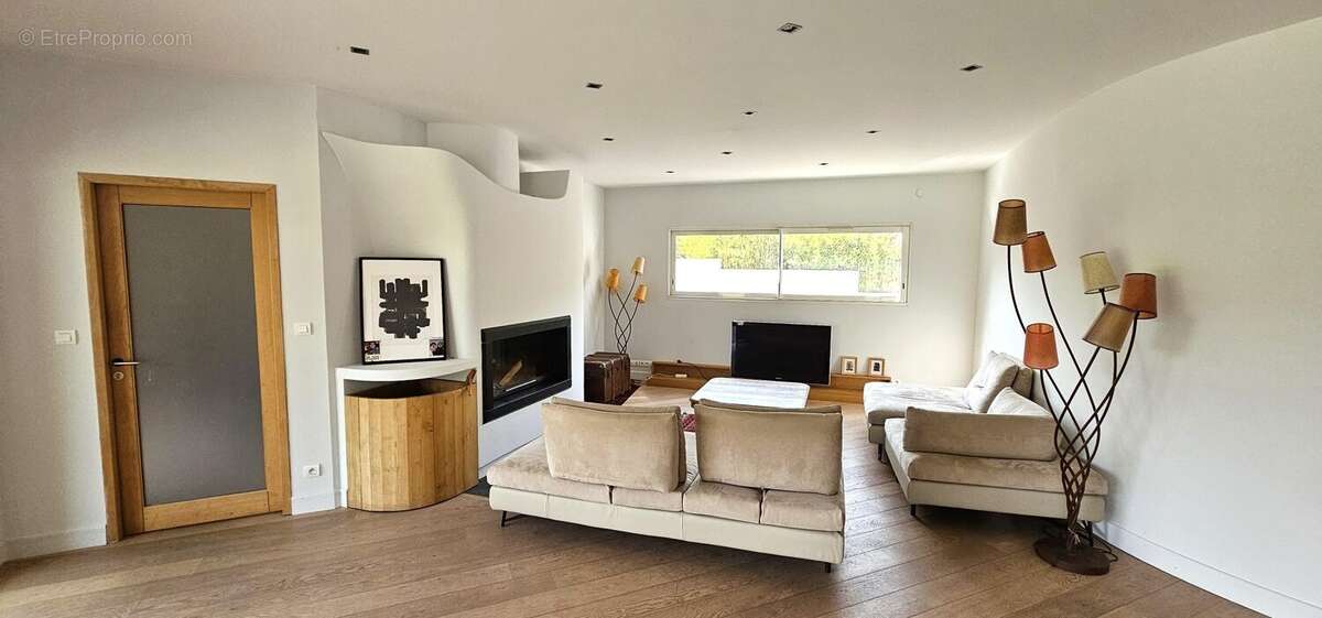 Maison à RAMONVILLE-SAINT-AGNE