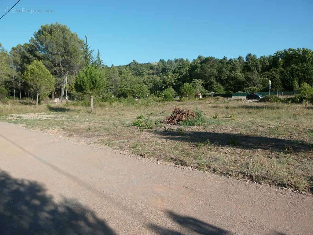 Terrain à CLERMONT-L&#039;HERAULT