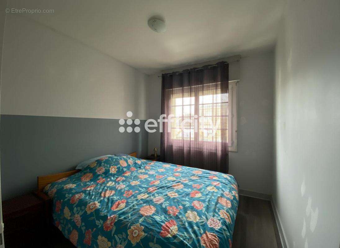 Maison 161 m² à Saint-Andre-De-Cubzac  - photo 8