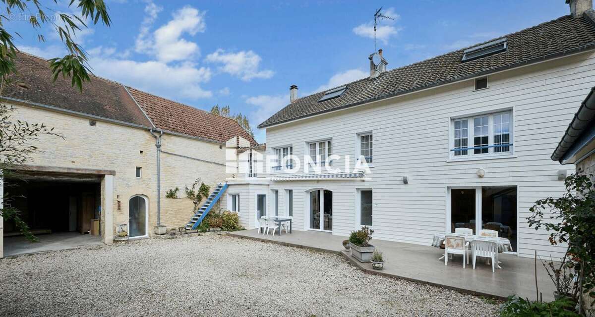 Maison à BANVILLE