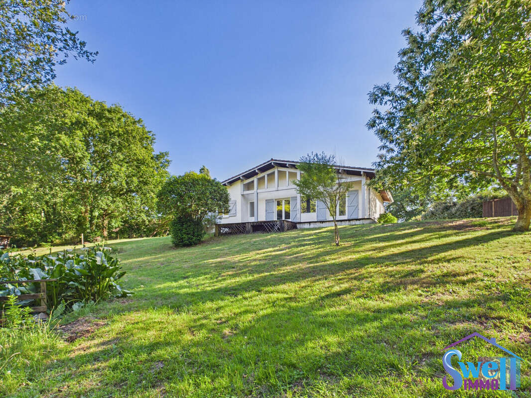 Maison 200 m² à Soustons  - photo 3