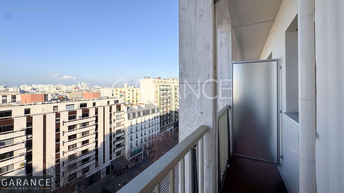 Appartement à PARIS-14E