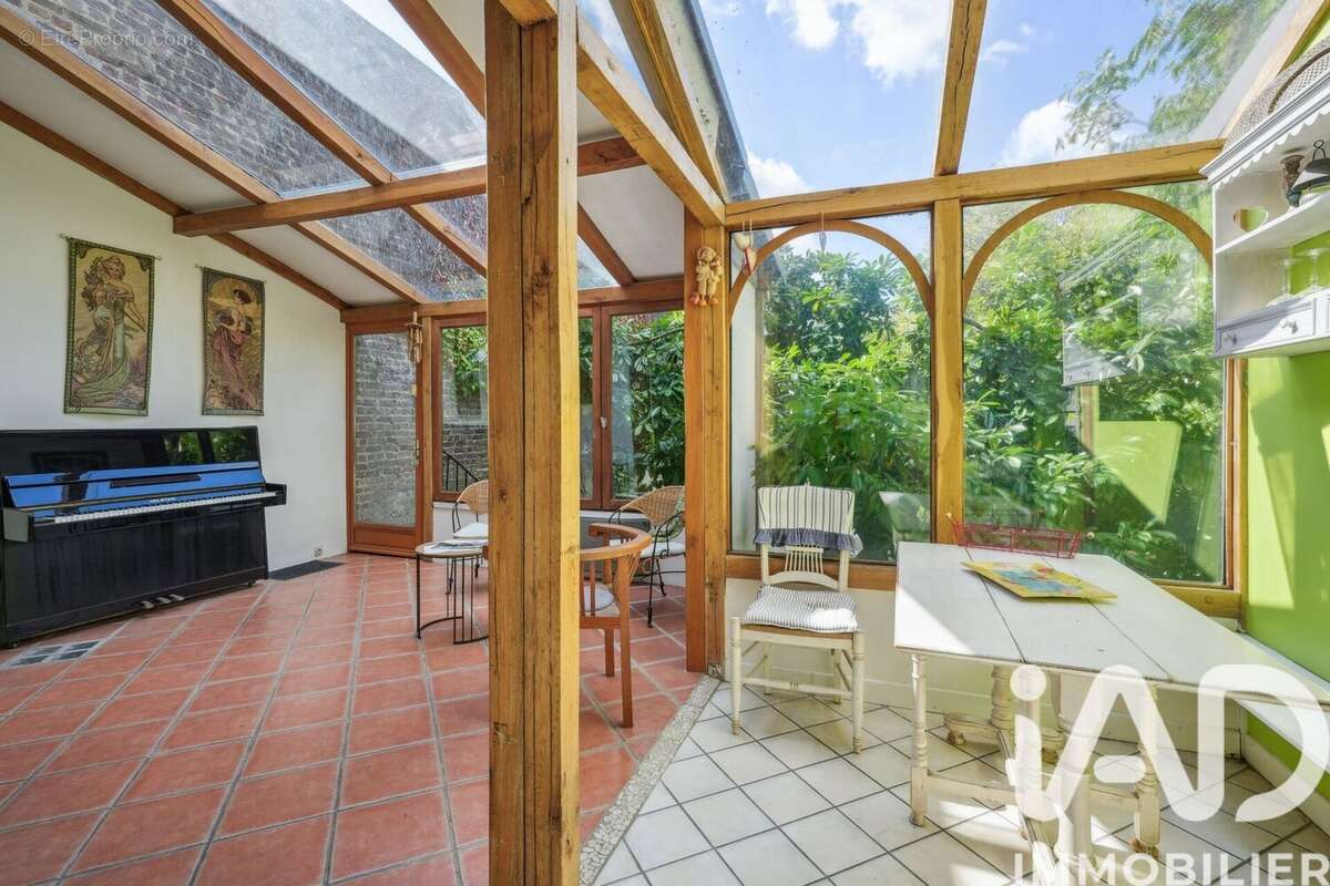 Photo 6 - Maison à GENNEVILLIERS