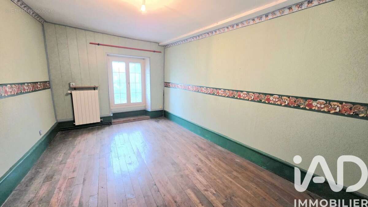 Photo 9 - Maison à CHATEAUVILLAIN