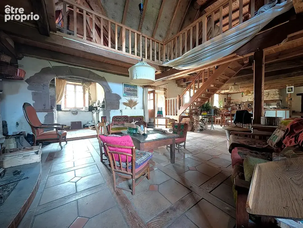 MAISON de caractère T5 + Dépendances + 5.3 ha - photo 8