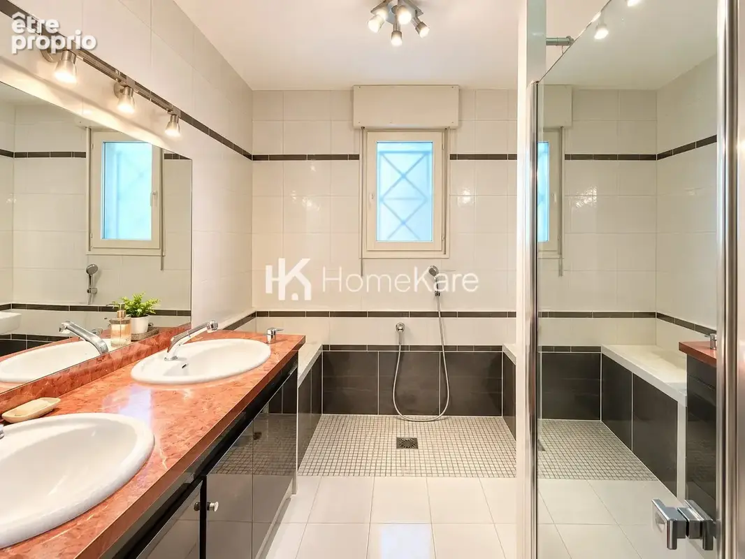 Maison 8 pièces 215 m² à vendre à Roques (31120) - photo 8