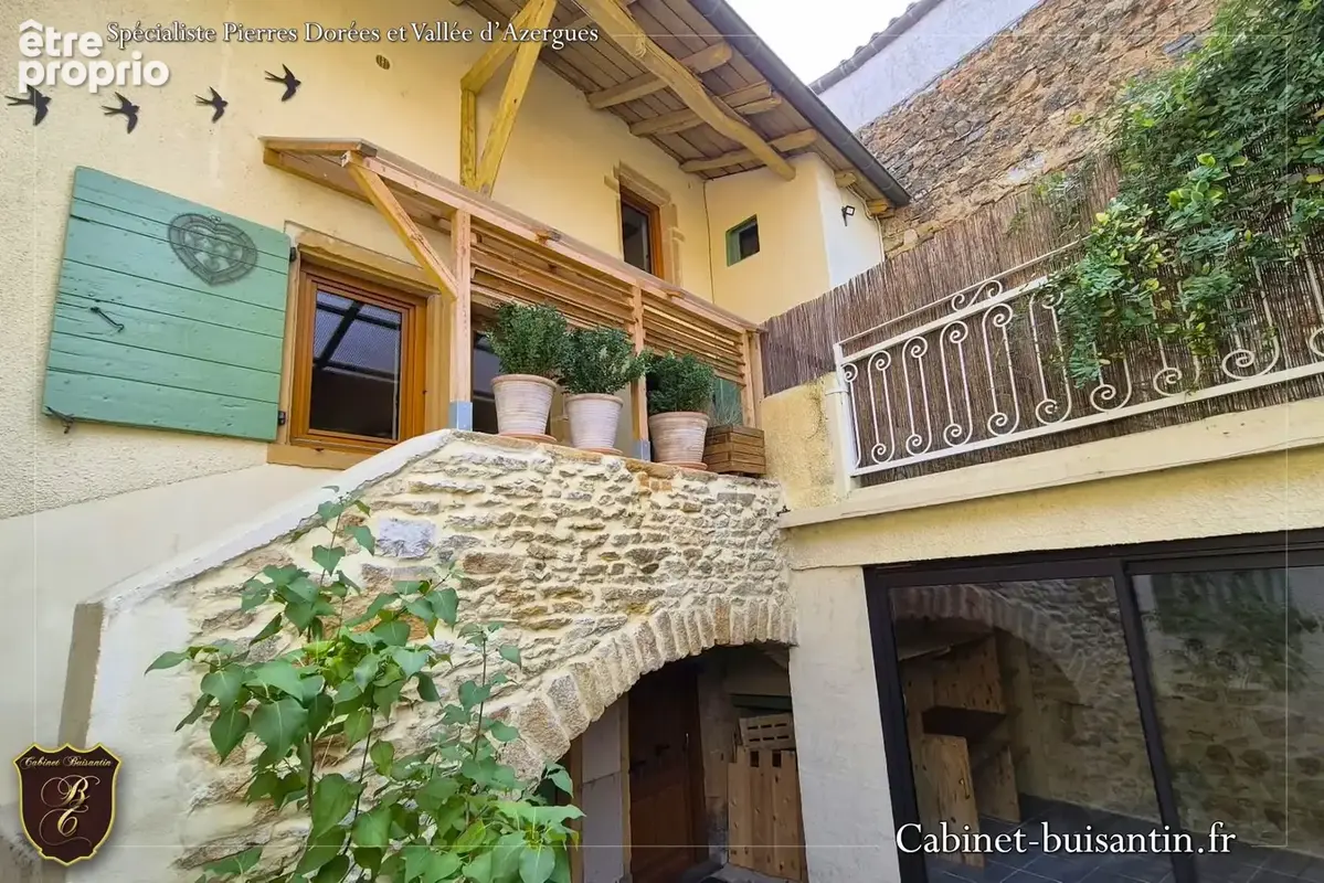 Maison de village en pierres avec terrasse et cour - photo 4
